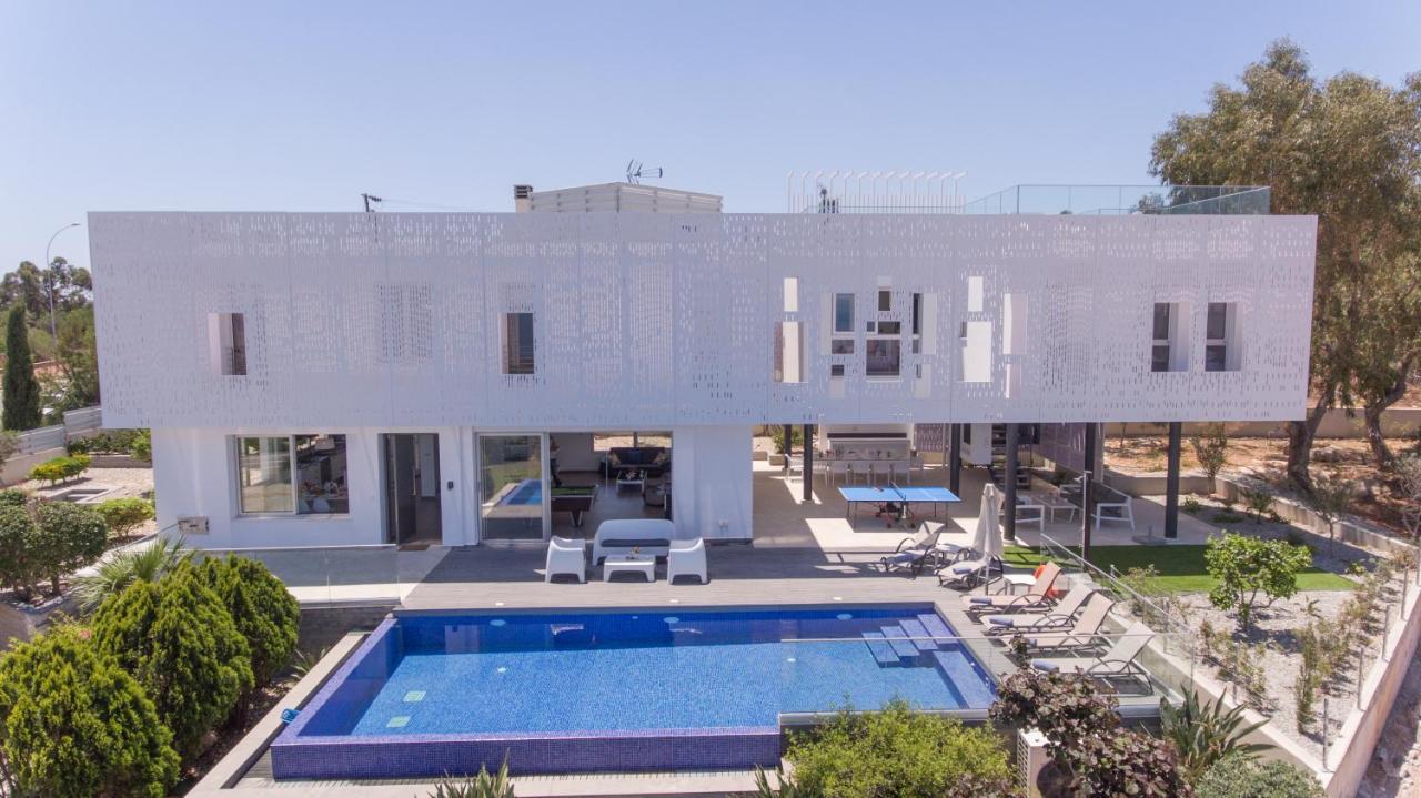 Chloe Luxury Villas 프로타라스 외부 사진